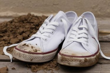 10 astuces pour bien entretenir vos sneakers blanches pour qu'elles durent plus longtemps